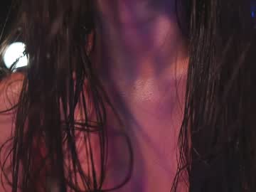 girl
        lucie_beltran cam image #2340691