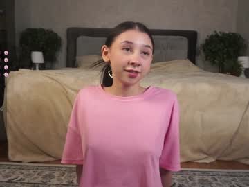 girl
        zarascarlett cam image #3761205