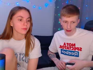 couple
        julsweet cam image #2024583