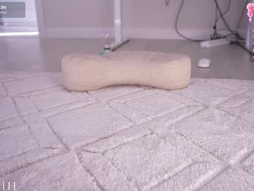girl
        lil_eva cam image #3396314