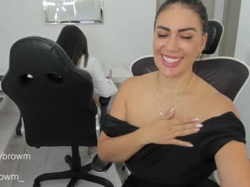 couple
        emillybrowm cam image #3536559