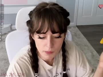 girl
        rosiebones cam image #4231207