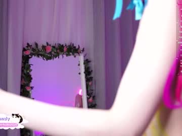 girl
        holliwould_ cam image #444387