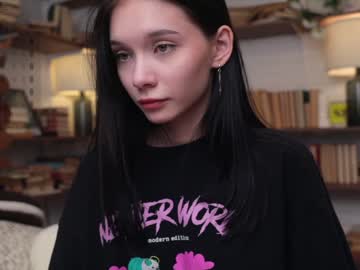 girl
        riskyproject cam image #3647517