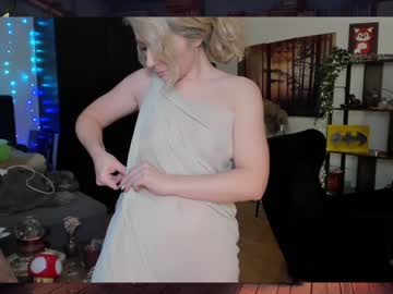 girl
        kimilee22 cam image #2201093