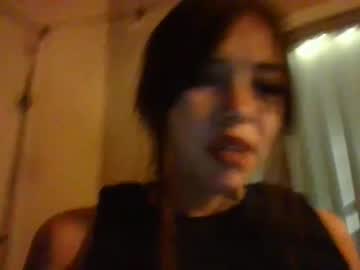girl
        averiecherry cam image #1380075