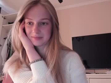 girl
        magic_couple13 cam image #4109426