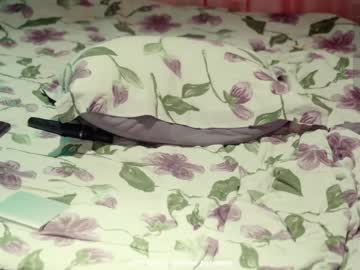 girl
        ho1yh01e cam image #1635391