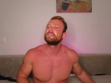 couple
        miamax88 cam image #3055309