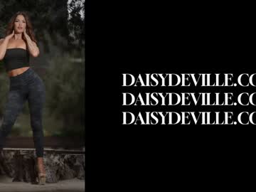 girl
        daisydeville cam image #3665680