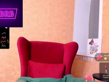 girl
        cristal_moli cam image #514576