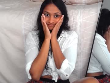 girl
        xzaramx cam image #3584472