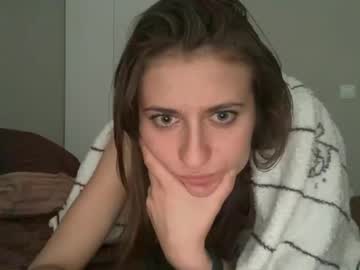 girl
        annalisehanson cam image #3271848