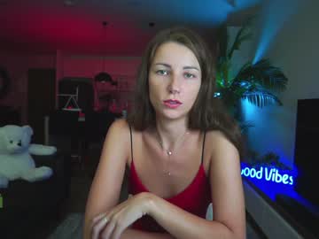 girl
        anna_shine_ cam image #1217726
