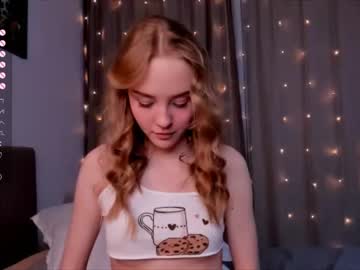 girl
        lissa_meooow cam image #2225392