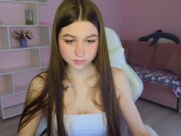 girl
        kristy_mey cam image #4350837