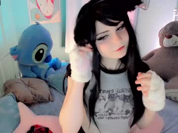 girl
        ronnie_neko cam image #1300164