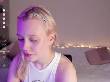 girl
        molly_blooom cam image #2509670