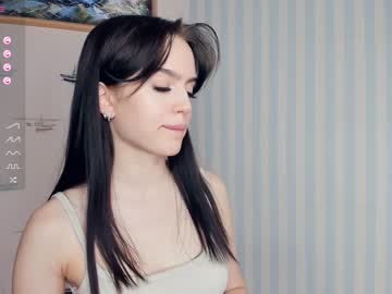 girl
        fannyhaviland cam image #2419443