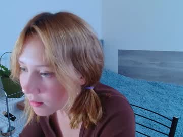 girl
        sweetie_jolie cam image #1447046