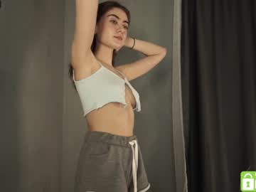 girl
        tessarosse_ cam image #1160718