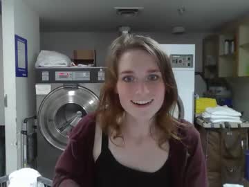 girl
        lenity_life cam image #1571200