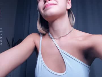 girl
        niki_nice cam image #1903060