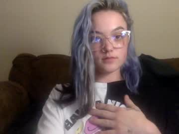 girl
        mamassimpson cam image #87227