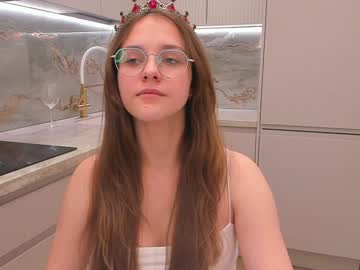 girl
        dream_beam cam image #3951792