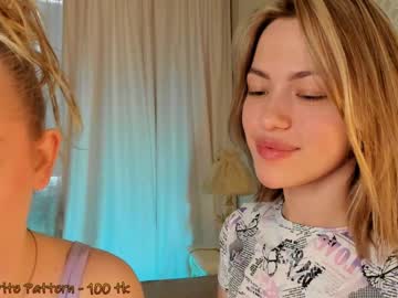 couple
        huntertiana cam image #886587