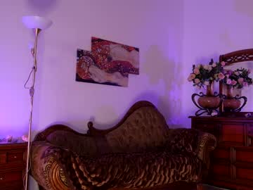 girl
        jessiccaburns cam image #1618071