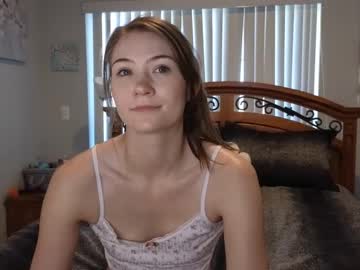 girl
        katynowhere cam image #3038737