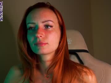 girl
        lubafox cam image #3139541