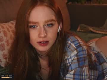girl
        lizzy_blaze cam image #2943852