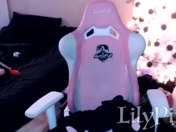 girl
        lilypixel cam image #363992