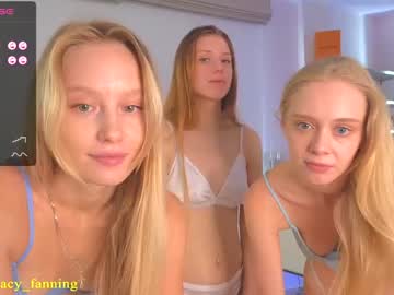 girl
        hichatur cam image #1849219