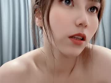 girl
        abby_youyou cam image #145073