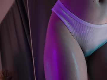 girl
        anna_royal_ cam image #3115865