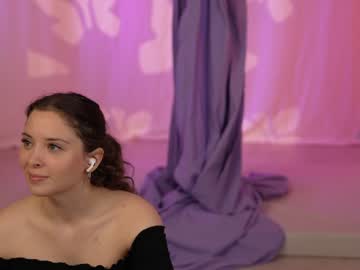 girl
        kittycaitlin cam image #3187647