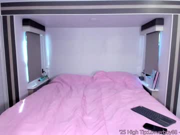 girl
        honeyhasbuns cam image #3895019
