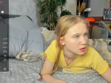 girl
        one_1ove cam image #3828608
