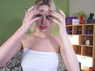 girl
        audreycarvin cam image #4535284