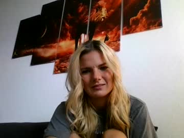 girl
        lacyxtate cam image #122660