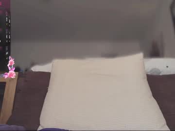 girl
        oliviaogk cam image #3041171