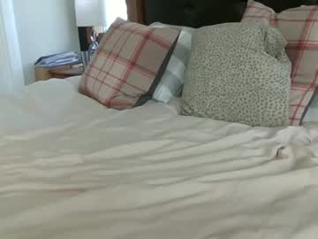 girl
        kumfoxlive cam image #3714441