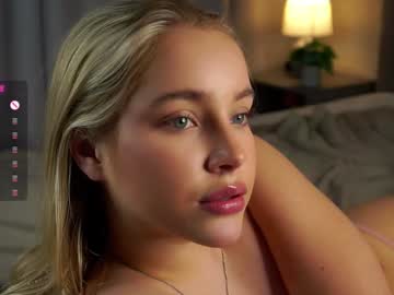 girl
        lipswithsmileonthem cam image #3849362