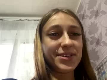 couple
        viktoria9898 cam image #87272