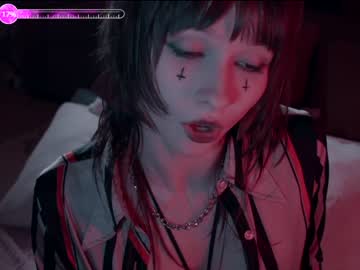 girl
        chaturbatable cam image #2727779