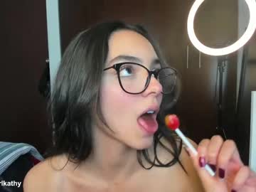 girl
        latingirl_kathy cam image #2800046