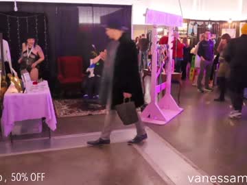 girl
        xvno cam image #2287903